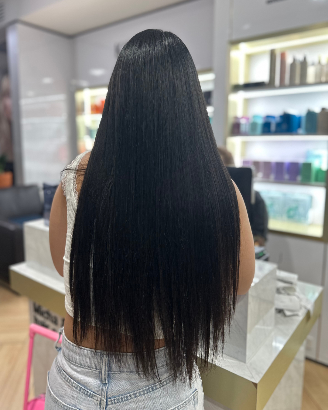 HAIR EXTENSIONS IN BLACK COLOR